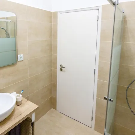 Lovelystay-marques De Pombal 3bdr *