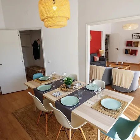 Lovelystay-marques De Pombal 3bdr Apartment Lisbon