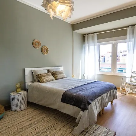 شقة Lovelystay-marques De Pombal 3bdr