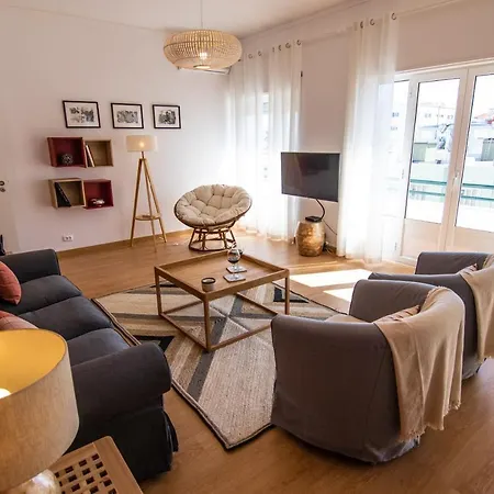 شقة Lovelystay-marques De Pombal 3bdr Lisboa